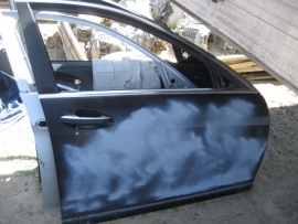 Mercedes Benz S550 - DOOR RIGHT FRONT- 221